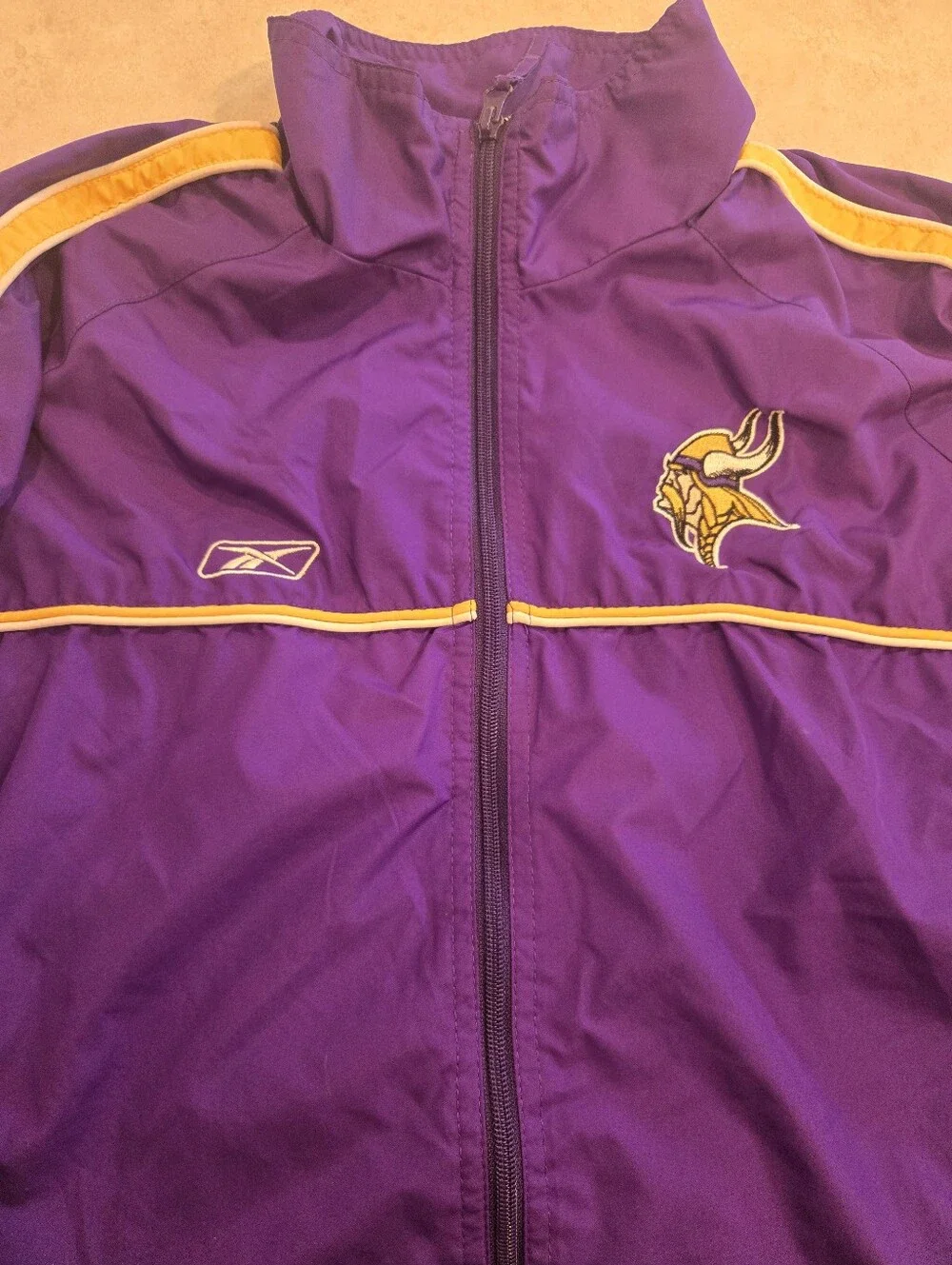Minnesota Vikings Windbreaker- Youth Large